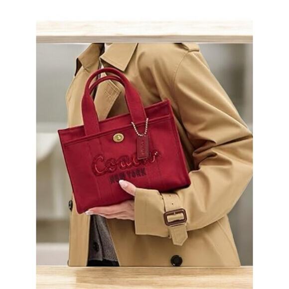 New With Tags Coach CZ430 New Year Snake Cargo Tote 26 Bag - Picture 4 of 8